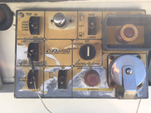 Wollard lav truck with lift