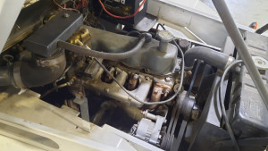 1996 NMC Model 140-12; Engine Compartment