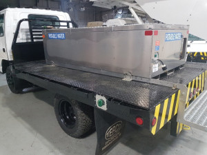 Custom Isuzu Potable Water Service Truck