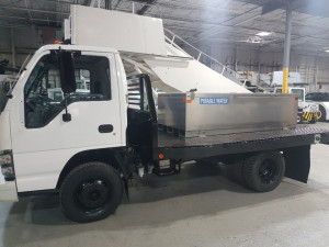 Custom Isuzu Potable Water Service Truck