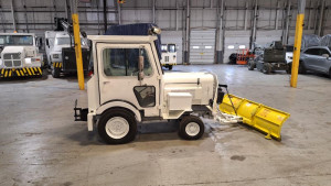 Tug MA50 Passenger's Side View