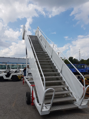 Non-motorized aircraft stairs