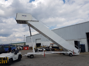 Non-motorized aircraft stairs